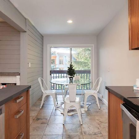 Updated Whistler Creekside Studio With Free Parking Exterior photo