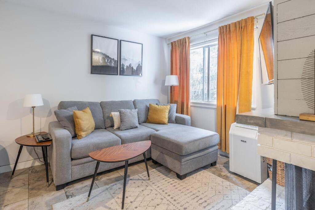 Updated Whistler Creekside Studio With Free Parking Exterior photo