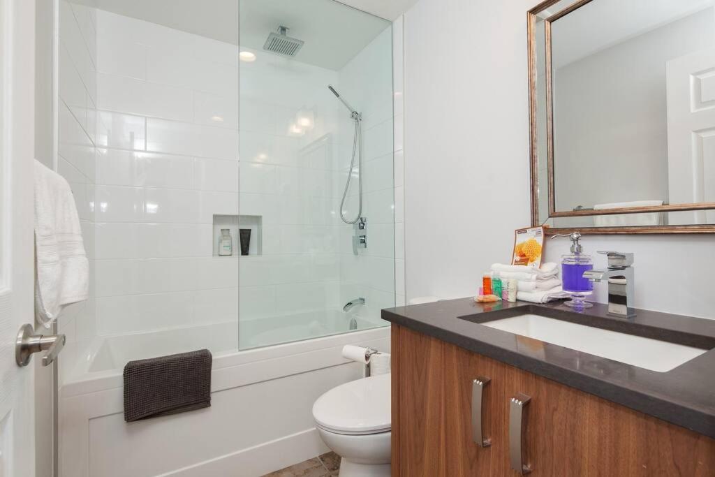Updated Whistler Creekside Studio With Free Parking Exterior photo